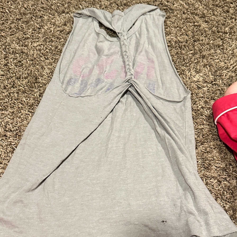 dELiA*s Light Gray Casual Tank - Picture 5 of 6